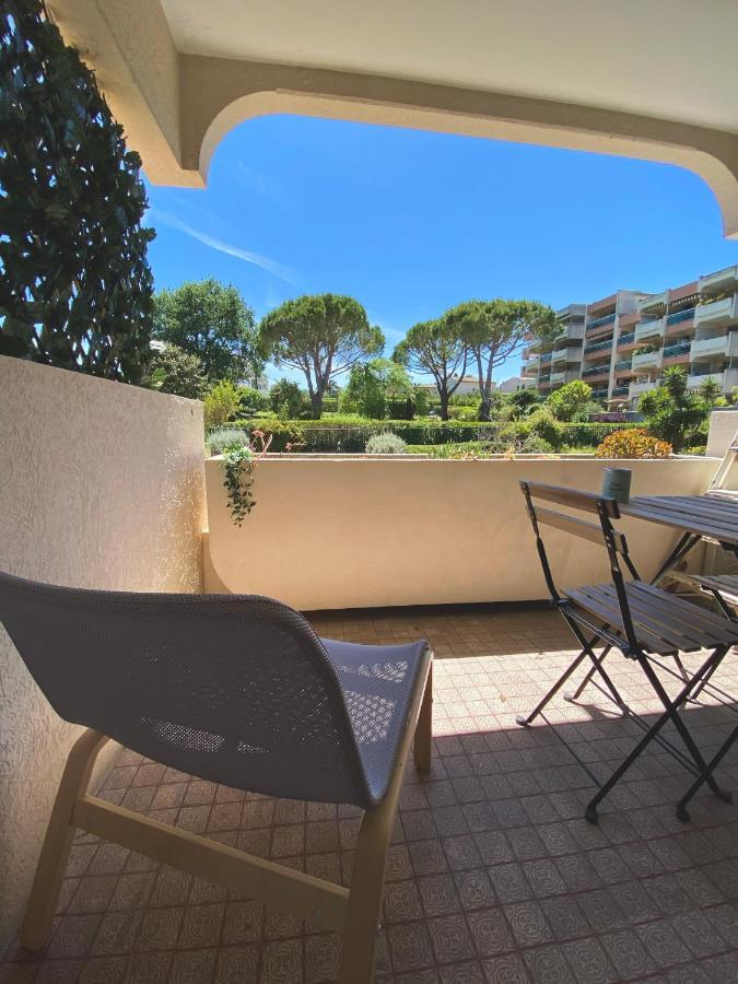 Le Maya - Studio Avec Piscine Антиб Экстерьер фото
